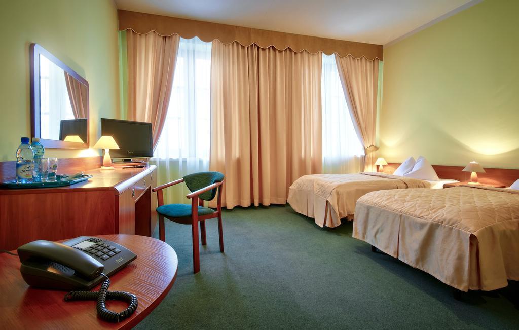 Arbiter Hotel Elblag Esterno foto
