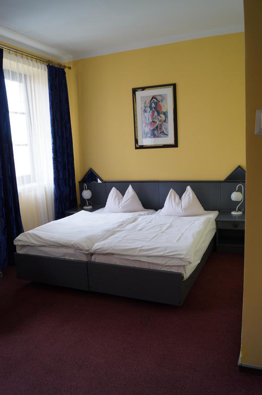 Arbiter Hotel Elblag Esterno foto